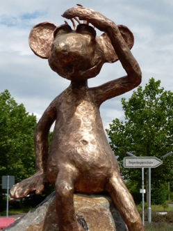 Ratte Ludwig Bronze Peter Ruge.jpg